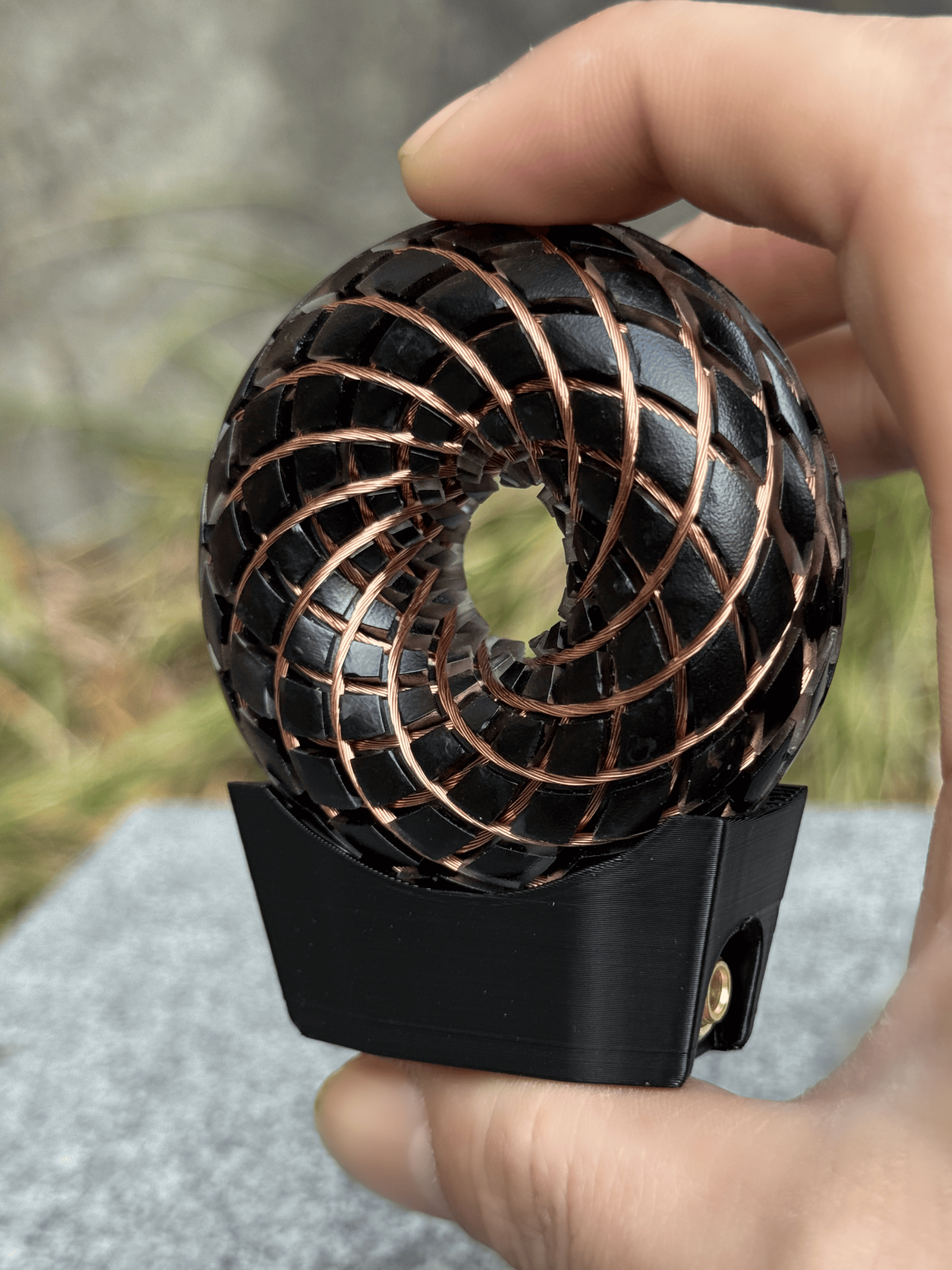 Taiji-yinyang 2.36inches Handmade Rodin Coil Torus Pemf Generator