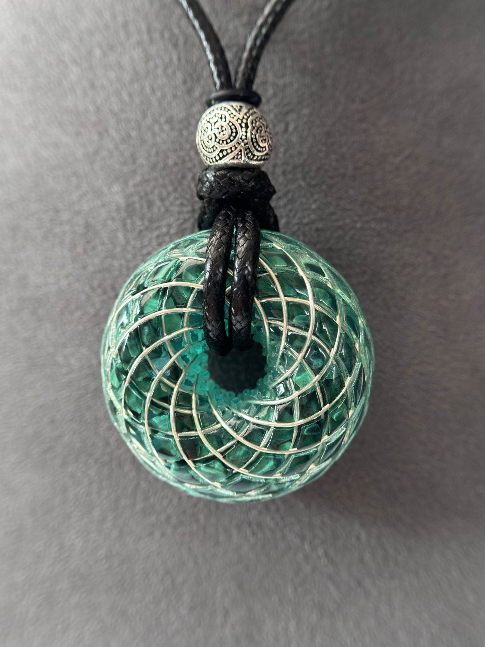 Malachite Crystal Torus Pendant – Sacred Geometry Energy Necklace, Handmade Spiritual Jewelry, Meditation Gift