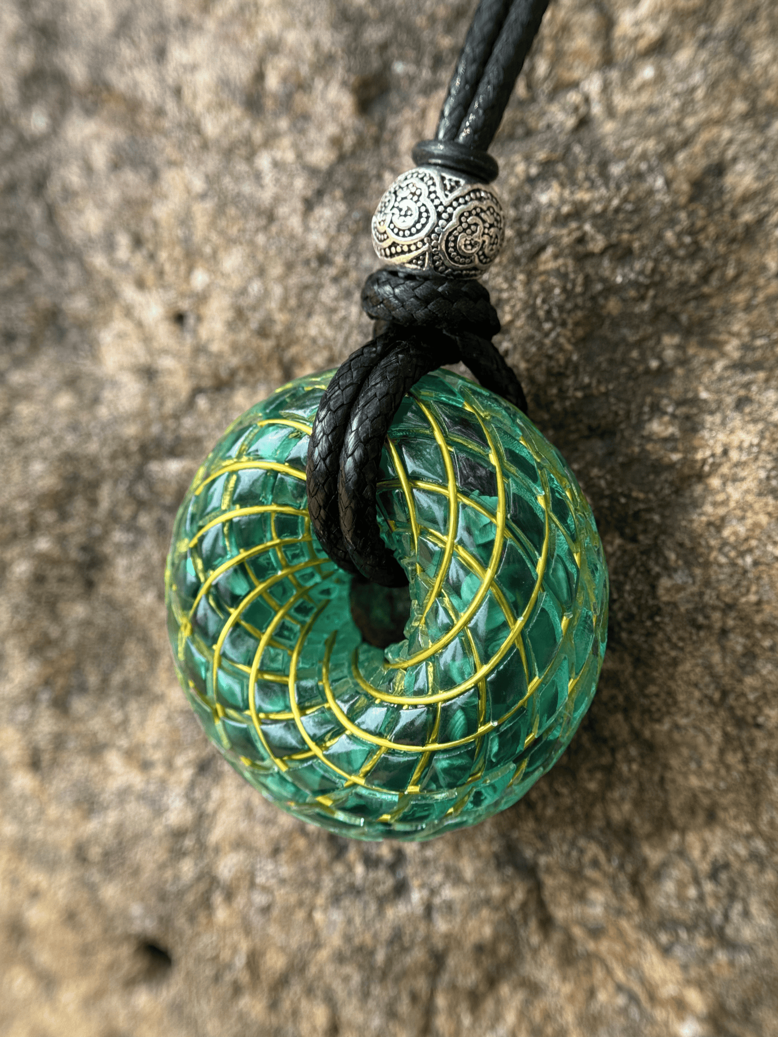 Malachite Crystal Torus Pendant – Sacred Geometry Energy Necklace, Handmade Spiritual Jewelry, Meditation Gift