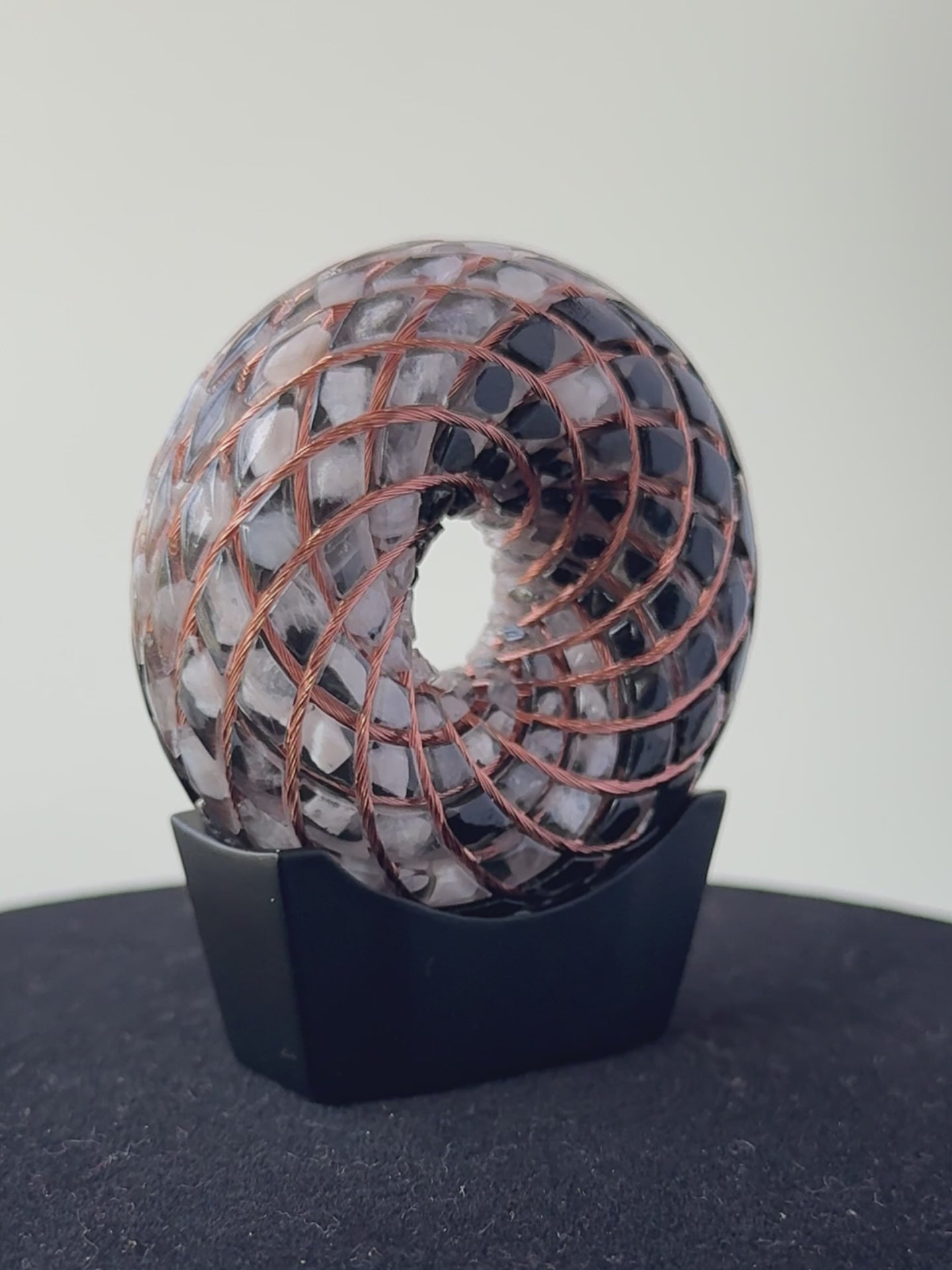Taiji-yinyang 2.36inches Handmade Rodin Coil Torus Pemf Generator