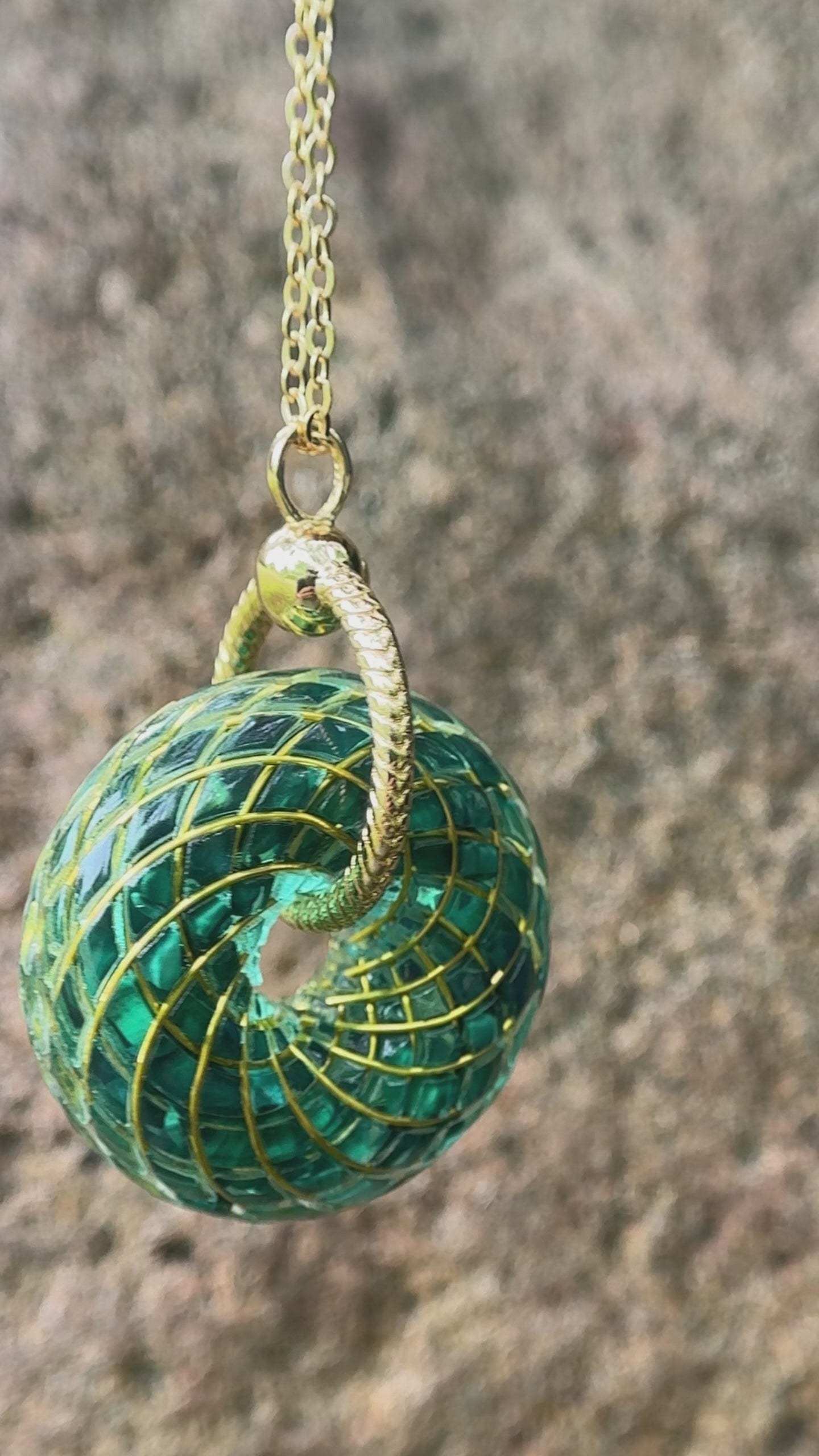 Malachite Crystal Torus Pendant – Sacred Geometry Energy Necklace, Handmade Spiritual Jewelry, Meditation Gift
